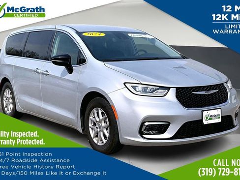 Used 2024 Chrysler Pacifica Touring-L FWD image 1