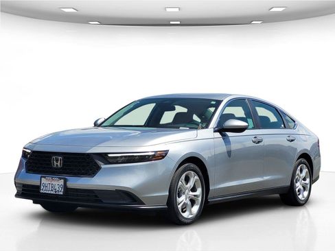 Used 2023 Honda Accord LX image 10