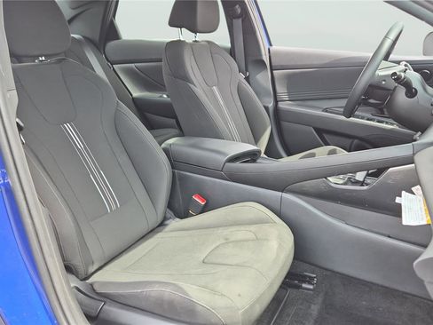 Used 2026 Hyundai Elantra SEL Sport Premium image 14