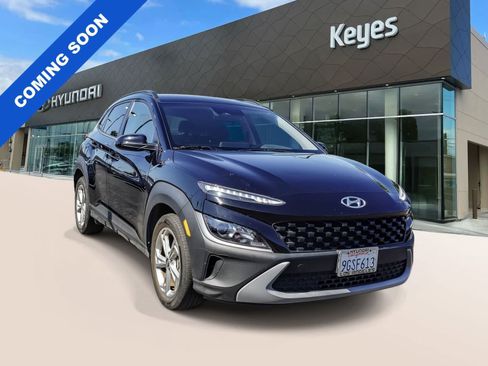 Used 2023 Hyundai Kona SEL w/ Cargo Package AWD/4WD image 3
