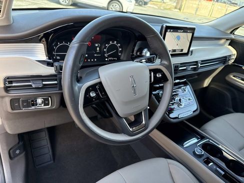 Certified 2020 Lincoln Corsair Standard w/ Equipment Group 101A image 33