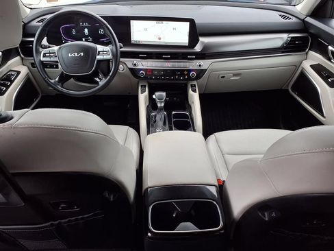 Used 2025 Kia Telluride S FWD image 24