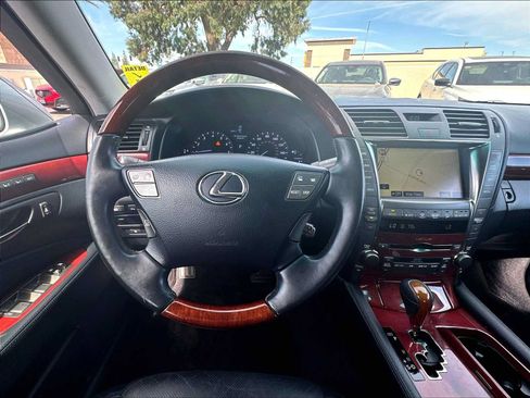 Used 2009 Lexus LS 460 RWD image 8