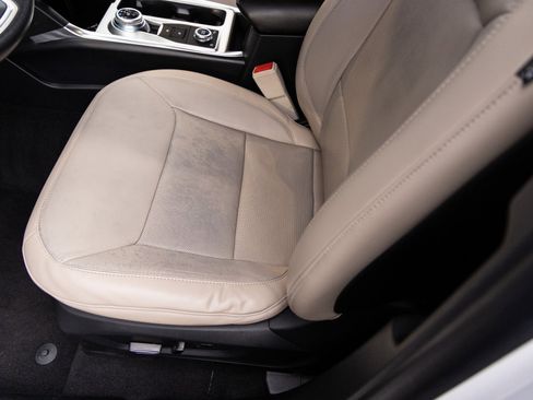 Used 2020 Ford Explorer Limited w/ Hybrid Equipment Group 310A image 19