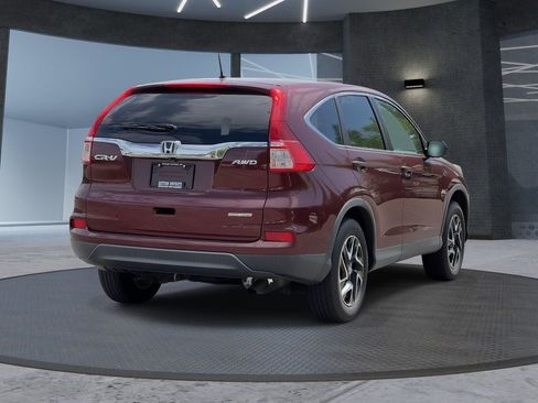Used 2016 Honda CR-V SE image 4