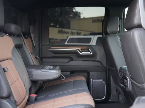 Used 2024 Chevrolet Silverado 3500 High Country w/ Technology Package image 23