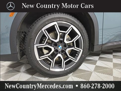 Used 2025 BMW X2 xDrive28i image 4