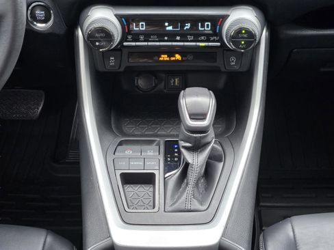 Used 2023 Toyota RAV4 XLE Premium FWD image 15