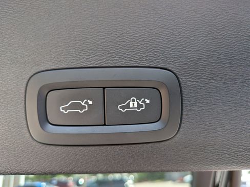 Used 2023 Volvo C40 P8 Recharge Ultimate w/ Protection Package Premier AWD/4WD image 32