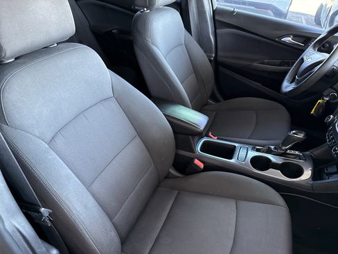 Used 2018 Chevrolet Cruze LT w/ LT Fleet Convenience Package image 17