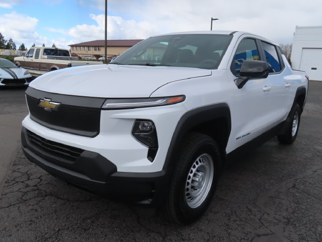 Certified 2025 Chevrolet Silverado EV W/T AWD/4WD image 3