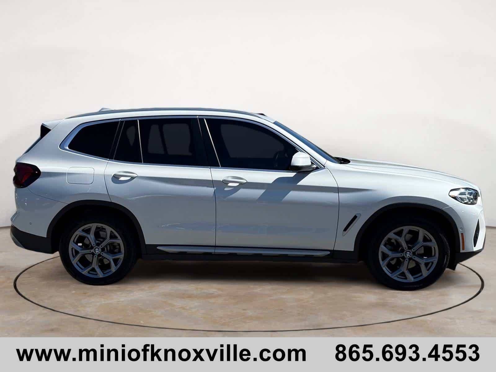 Used 2024 BMW X3 xDrive30i AWD/4WD image 2