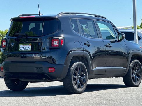 Certified 2023 Jeep Renegade Altitude w/ Convenience Group I AWD/4WD image 4