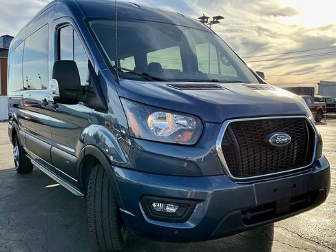 Used 2024 Ford Transit 350 XLT image 3