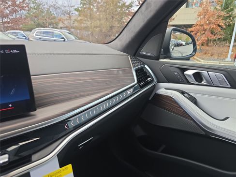 New 2026 BMW X7 xDrive40i image 25