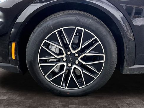 Used 2025 Ford Mustang Mach-E Premium image 34