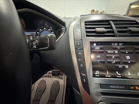Used 2017 Lincoln MKZ Reserve w/ Climate Package FWD image 20