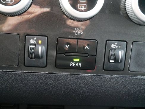 Used 2022 Toyota Sequoia TRD Pro AWD/4WD image 23