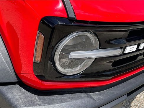 Used 2021 Ford Bronco Outer Banks w/ Sasquatch Package AWD/4WD image 27