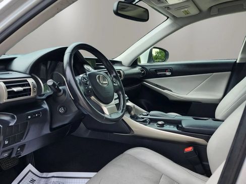 Used 2015 Lexus IS 250 AWD w/ Luxury Package image 12