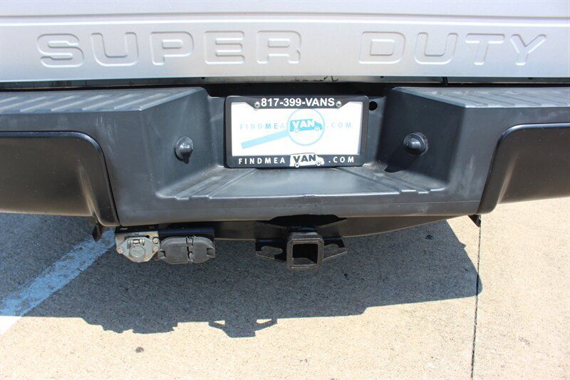 Used 2015 Ford F250 XL w/ Power Equipment Group RWD image 9