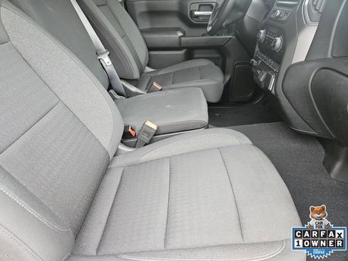 Used 2024 Chevrolet Silverado 2500 Custom w/ Custom Value Package image 19