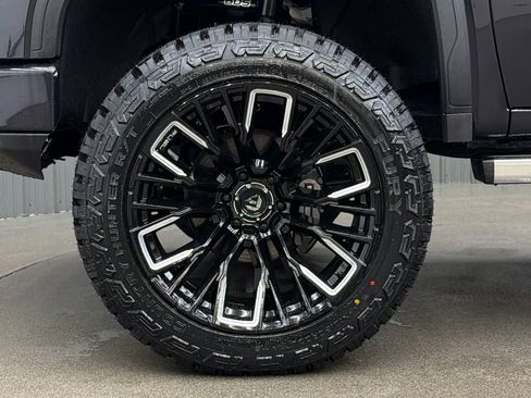Used 2025 GMC Sierra 1500 Denali Ultimate AWD/4WD image 10