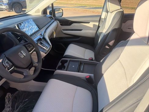New 2026 Honda Odyssey Elite image 7