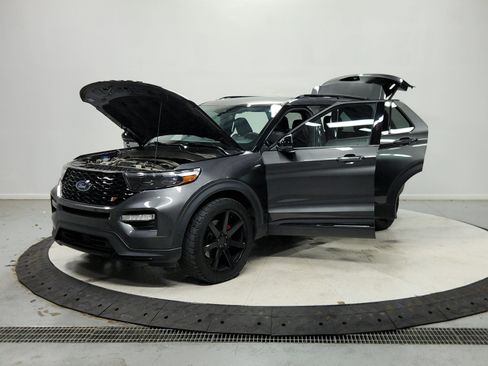 Used 2020 Ford Explorer ST w/ ST Street Pack AWD/4WD image 12