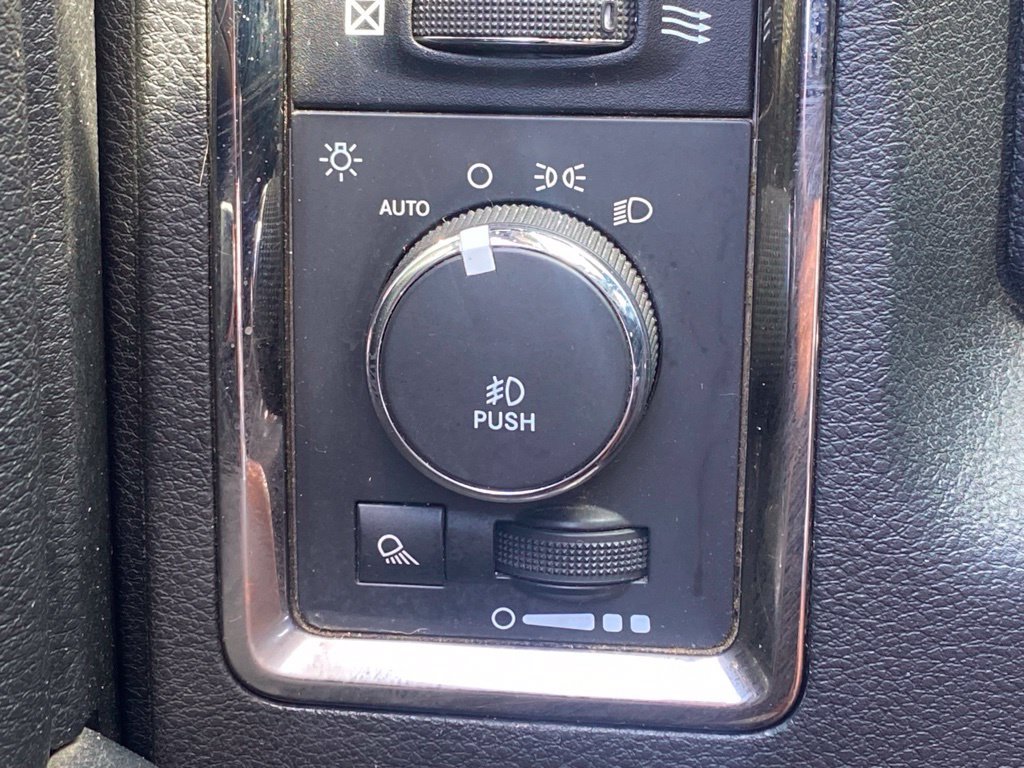Used 2015 RAM 1500 Sport w/ Sport Premium Group AWD/4WD image 29