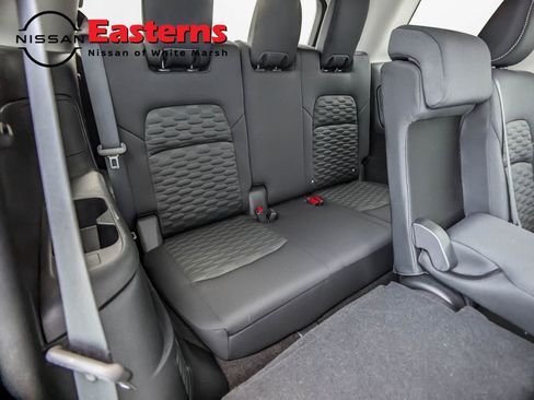 Used 2022 Nissan Pathfinder SV image 23