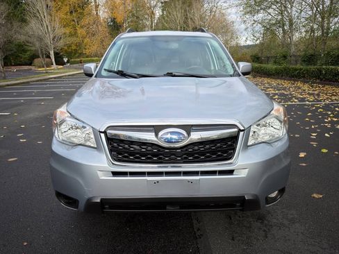Used 2014 Subaru Forester 2.5i Limited AWD/4WD image 2