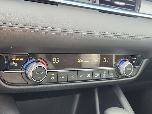 Used 2020 MAZDA MAZDA6 Touring image 17