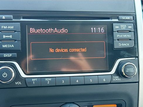 Used 2018 Nissan Frontier SV image 15