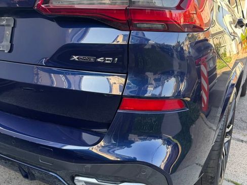 Used 2019 BMW X5 xDrive40i w/ M Sport Package AWD/4WD image 12