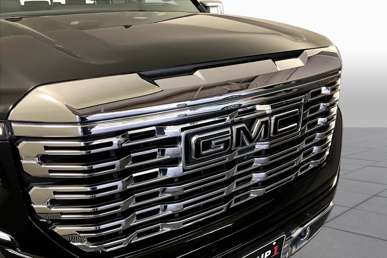 Used 2024 GMC Sierra 1500 Denali w/ Denali Reserve Package RWD image 28