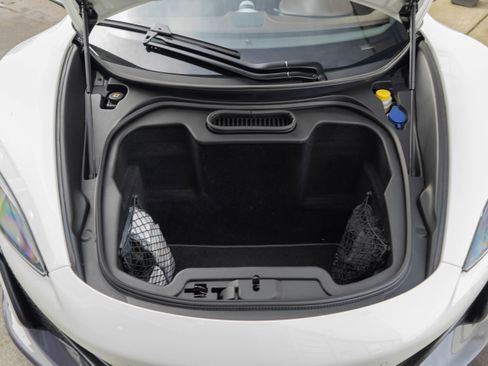 Used 2015 McLaren 650S Spider image 40