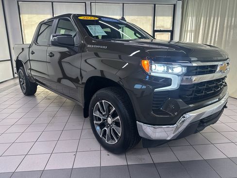 Certified 2023 Chevrolet Silverado 1500 LT image 2