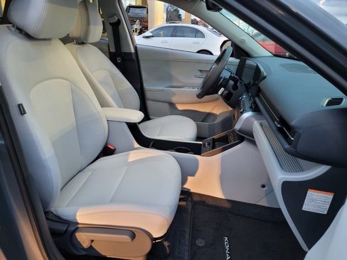 Certified 2025 Hyundai Kona SEL image 14