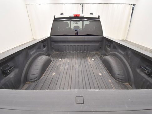 Used 2022 Ford F350 Lariat image 7