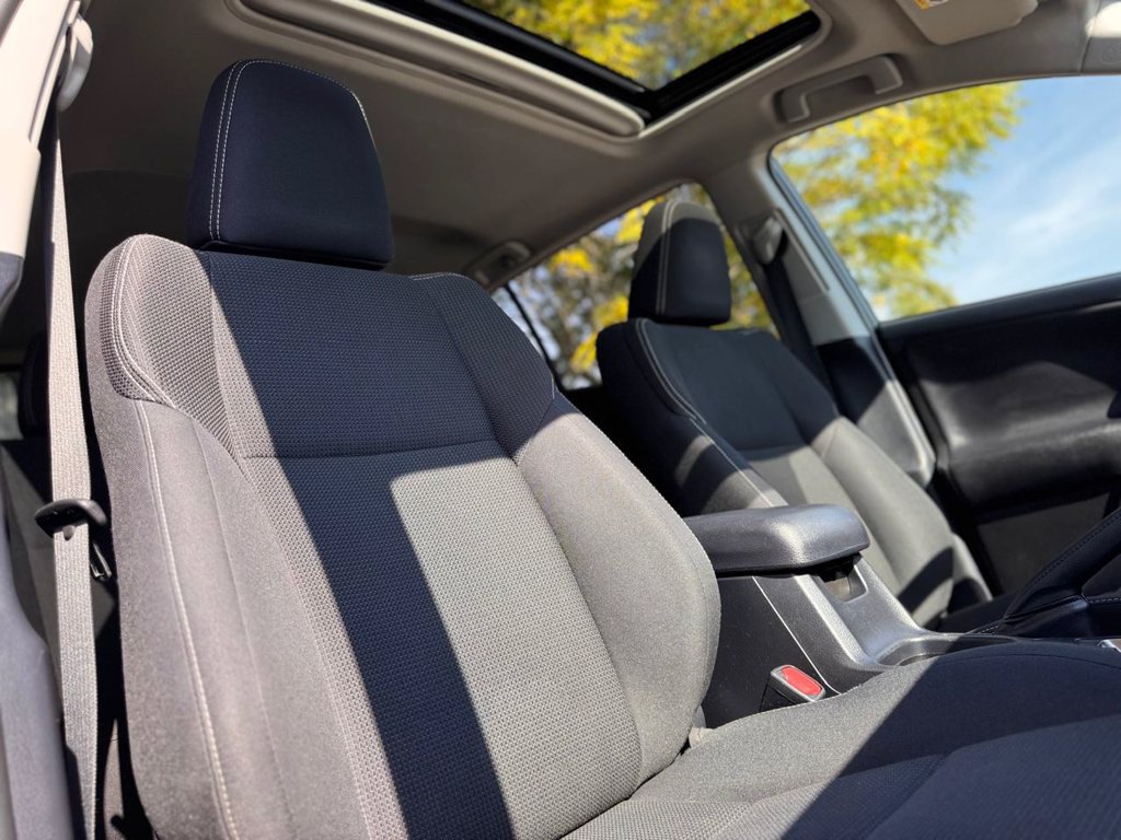 Used 2018 Toyota RAV4 XLE w/ Plus Extra Value Package AWD/4WD image 28