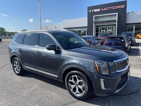 Used 2021 Kia Telluride EX FWD image 2