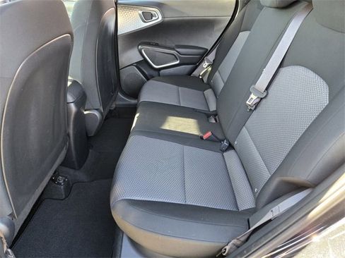 Used 2023 Kia Soul LX w/ LX Technology Package image 14