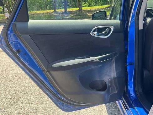 Used 2015 Nissan Sentra SR FWD image 12
