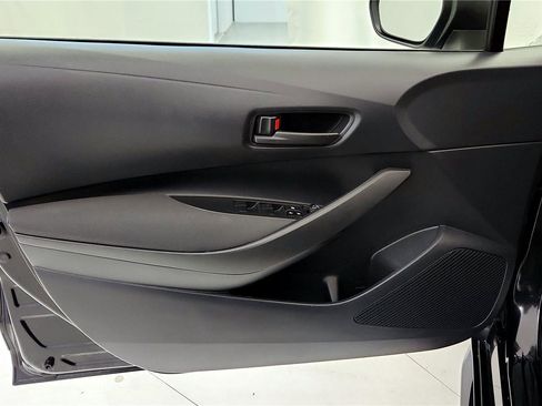 Used 2022 Toyota Corolla LE image 22