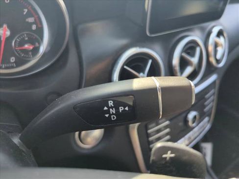 Used 2018 Mercedes-Benz CLA 250 image 10