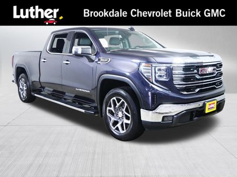 Used 2023 GMC Sierra 1500 SLT w/ SLT Premium Package AWD/4WD image 1