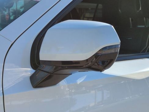 Used 2022 Cadillac Escalade Sport image 11