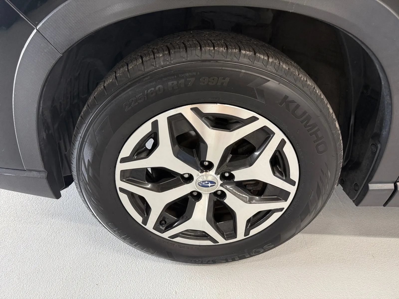 Used 2019 Subaru Forester Premium w/ All-Weather Package AWD/4WD image 32