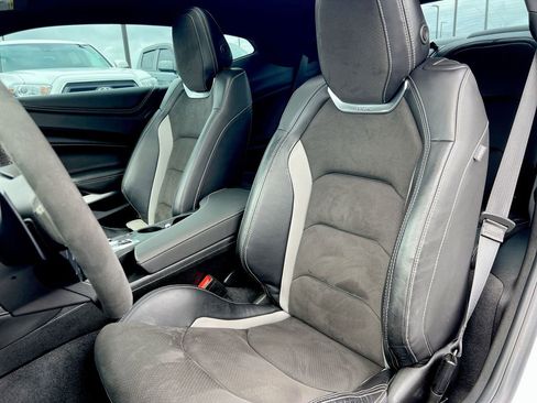 Used 2020 Chevrolet Camaro SS image 17